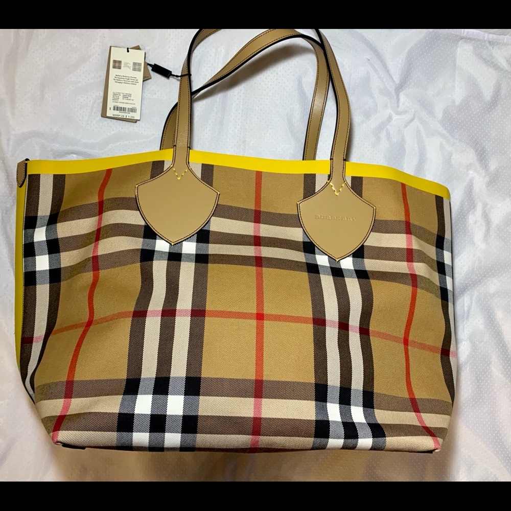 AUTHENTIC large giant tote in colour block check